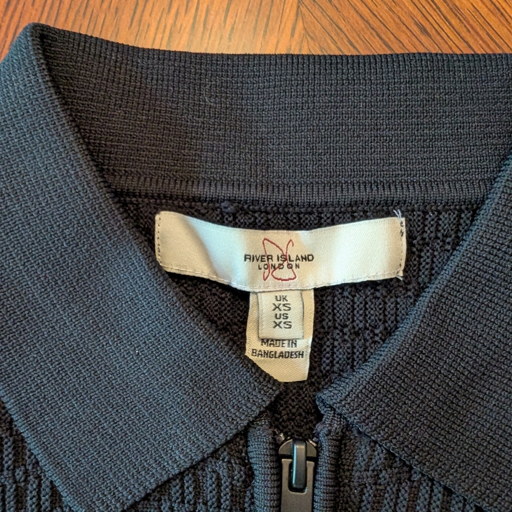 River Island Black Short Sleeve Shirt with Textured Knit Size XS - Picture 4 of 4